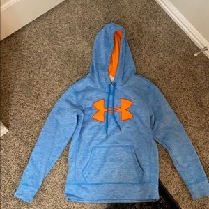 Under armor sweat shirt